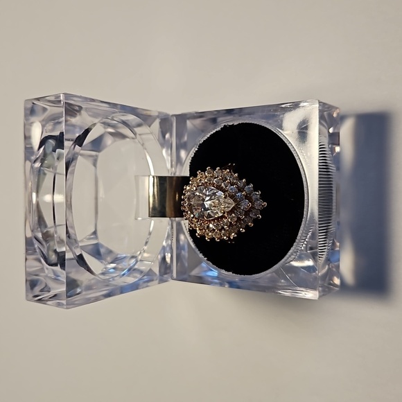 14KT HGE Pear Shape CZ Large Center Stone Heavy Gold Electroplating Coctail Ring - Picture 8 of 8